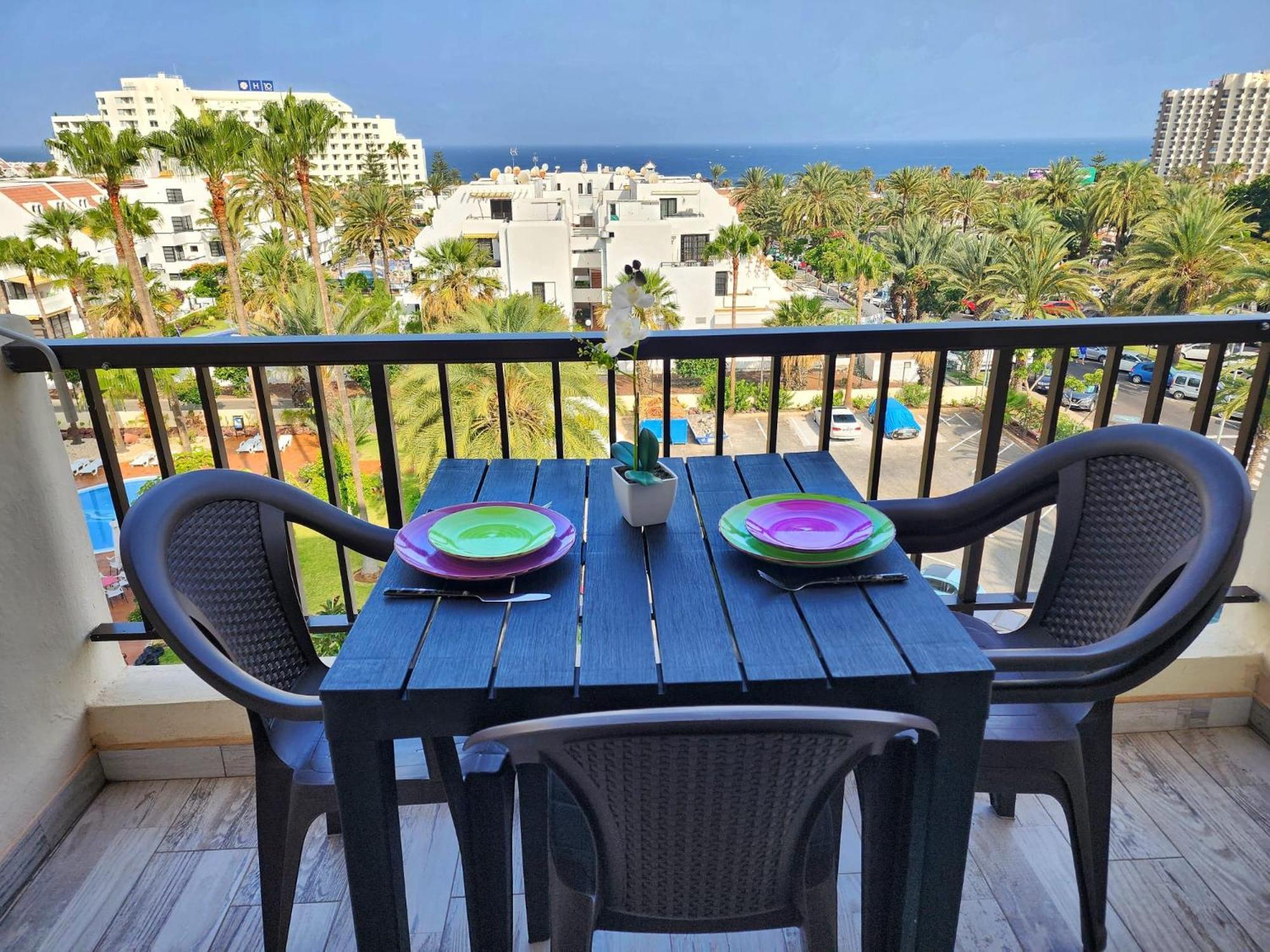 Royal Ocean View El Dorado Apartment อาโรนา ภายนอก รูปภาพ